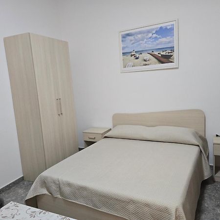Da Massimo 1 Bed & Breakfast Marina di Schiavonea Eksteriør bilde